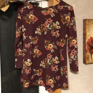 Small floral top